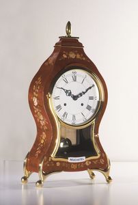 Art. 601/3, Horloge de table en marqueterie en orme, en particulier en laiton or