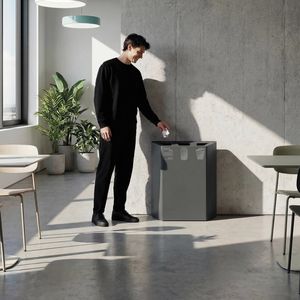 Linear, Conteneur en acier pour la collecte s�lective des d�chets