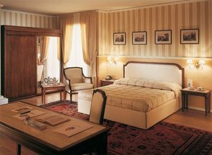 Collezione Direttorio, Des meubles de style classique pour chambre d'hôtel, fait sur mesure
