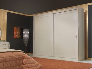 Art. 2010 Wardrobe, Armoire en bois, dans un style classique, avec des portes coulissantes