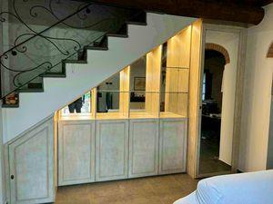 Armoire sous-sol sur mesure, Armoire de sous-sol avec �clairage LED, r�alis�e sur mesure