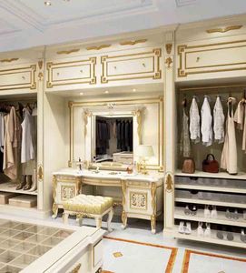 Vanity, Meubles pour armoire blanche colore avec des dcorations d'or