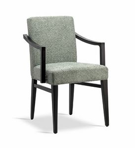 Moena PB, Fauteuil en bois avec une ligne classique