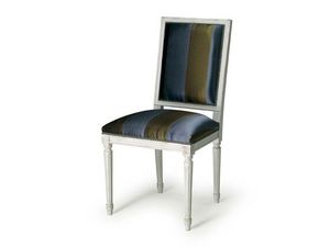 Art.102 chair, Chaise avec rembourrage pour les salles  manger