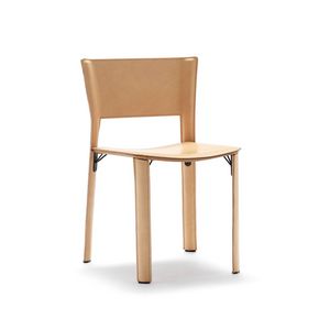 S 91, Chaises entirement recouvertes de cuir