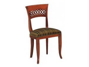378, Chaise en bois avec dossier en bois forg