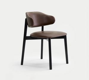 Marie, Chaise rembourr�e avec structure en bois