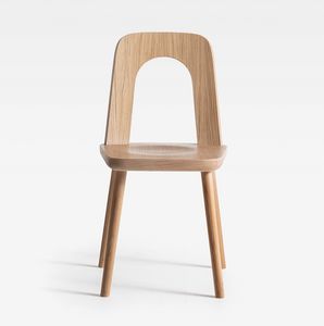 Arco, Chaise en bois avec une forme dynamique