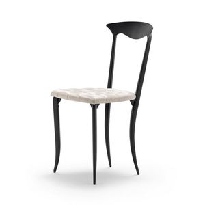 Charme, Des chaises au style sobre, lanc mais robuste