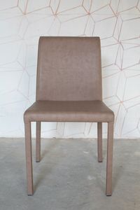 Possagno bassa, Chaise en cuir moderne tubulaire 25x25 mm