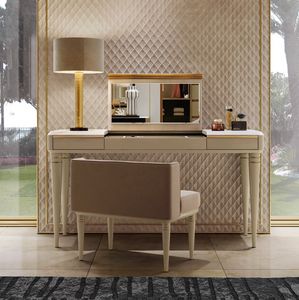 Roma Art. R 224, Coiffeuse en bois laqu�, avec pieds tourn�s