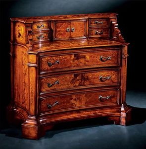Ferrara chest of drawers 706, Poitrine classique de tiroirs en bois sculpt�