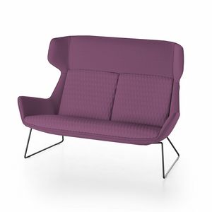 Magenta sofa, Canap avec dossier haut