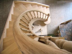Art. E04, Escalier en colimaon en bois