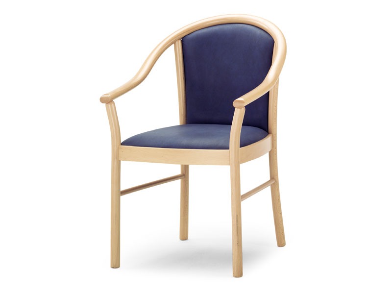MT/14, Chaise avec accoudoirs en bois, assise et dossier rembourrés