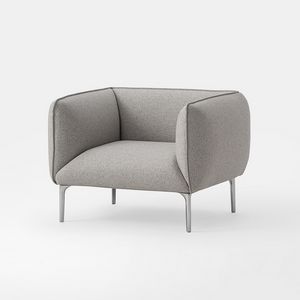 Klever, Fauteuil aux lignes douces et enveloppantes