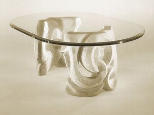 Prince, Table avec base en pierre et plateau en verre