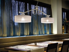 Charme chandelier, Lampe en style classique, idéal pour les restaurants