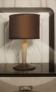 ART. 3361, Lampe de table à tige en cuir