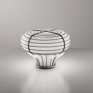 Chapeau Mt433-025, Lampe de table avec une forme sinueuse