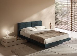 AZZURRA, Lit avec t�te de lit compos�e de deux grands coussins