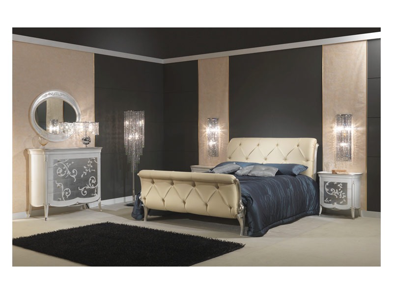 Art 610 Bed, Lit Somptueusement décoré, en cuir, pour les chambres classiques