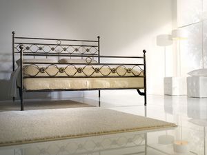 Double bed Incanto, Lit double de fer avec des dcorations classiques