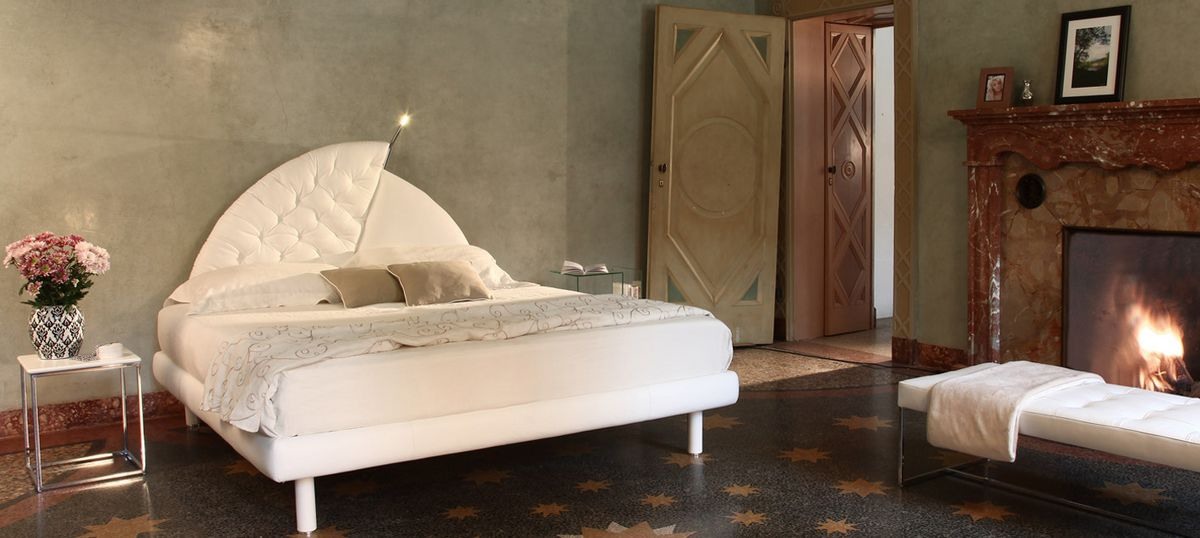 Vogue, Lit rembourré, tête de lit originale, pour les hôtels classiques