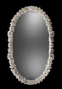 Art. 20462, Miroir ovale avec des sculptures  motifs floraux