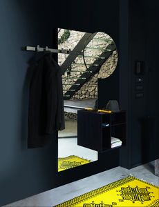 BRIO miroir, Design miroir avec cintres et compartiments