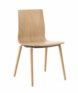 Q2 W, Chaise en bois à 4 pieds