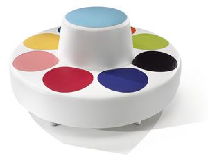 U.F.O., Banc circulaire pour les zones d'attente