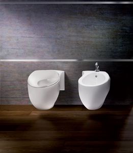 ACCENT WC BIDET, Sanitaires, forme originale