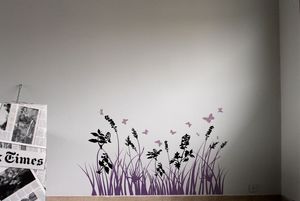 COLORFUL GRASS Black-Pink-Purple, Autocollant de mur avec de l'herbe, des fleurs et des libellules