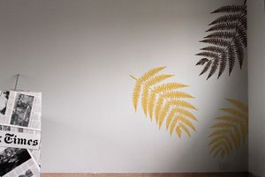 FERN LEAVES SMALL Brown-Yellow, Sticker mural avec des feuilles de fougre