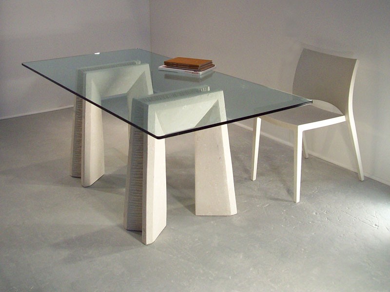 Riflesso table, Tables à manger avec plateau en verre et les jambes de pierre