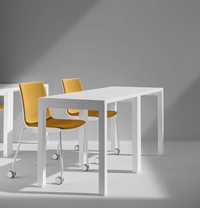 CAMPUS STUDIO, Collection de tables modulables et personnalisables