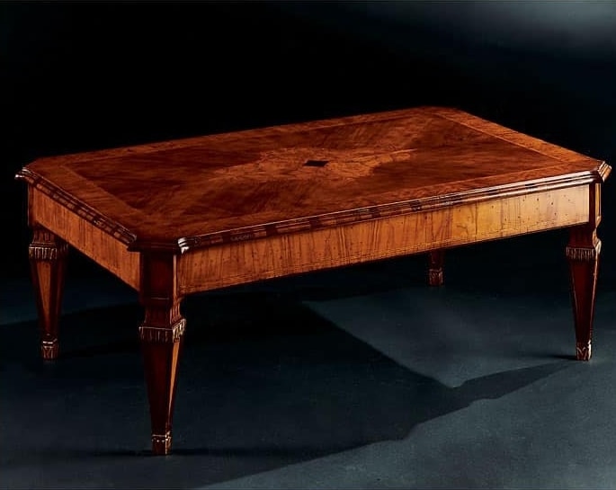 Maggiolini coffee table 798, Luxe table basse classique en bois sculpté