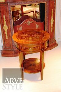 Mary table d'appoint, Table d'appoint ronde avec incrustation bois de rose