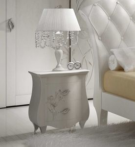 I Sogni Art. 979G, Table de chevet en bois laqu�e, avec d�coration en argent