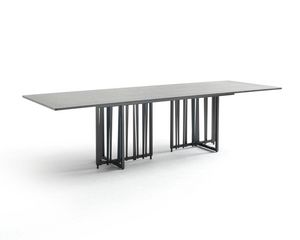 Adele C, Table en acier et granit