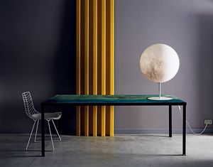 Ito, Table en métal au design minimaliste