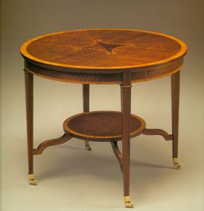 Art. 89206, Table � th� ronde