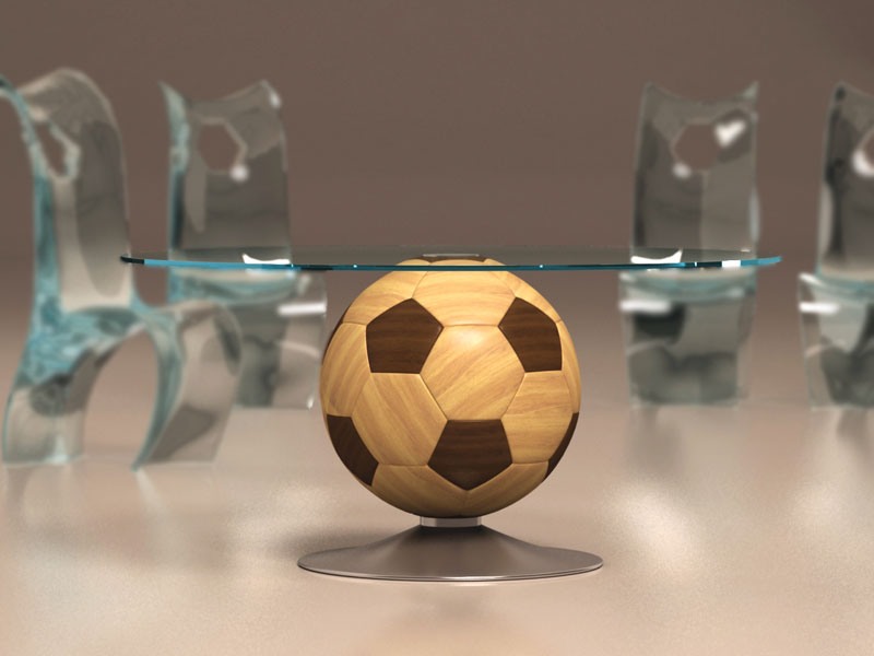 Mundial, Table basse ronde avec base en bois en forme de ballon, plateau en verre