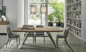 Tudor, Table avec plateau en bois pais
