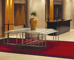 Steel & Style - Buffet, Table en acier inoxydable avec plateau en verre, diverses formes disponibles