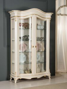 Art. 3712, Vitrine raffine dans un style classique