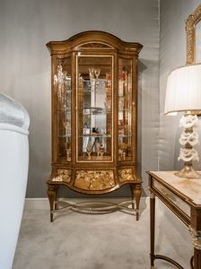 Vitrine 1432, Vitrine de luxe incruste