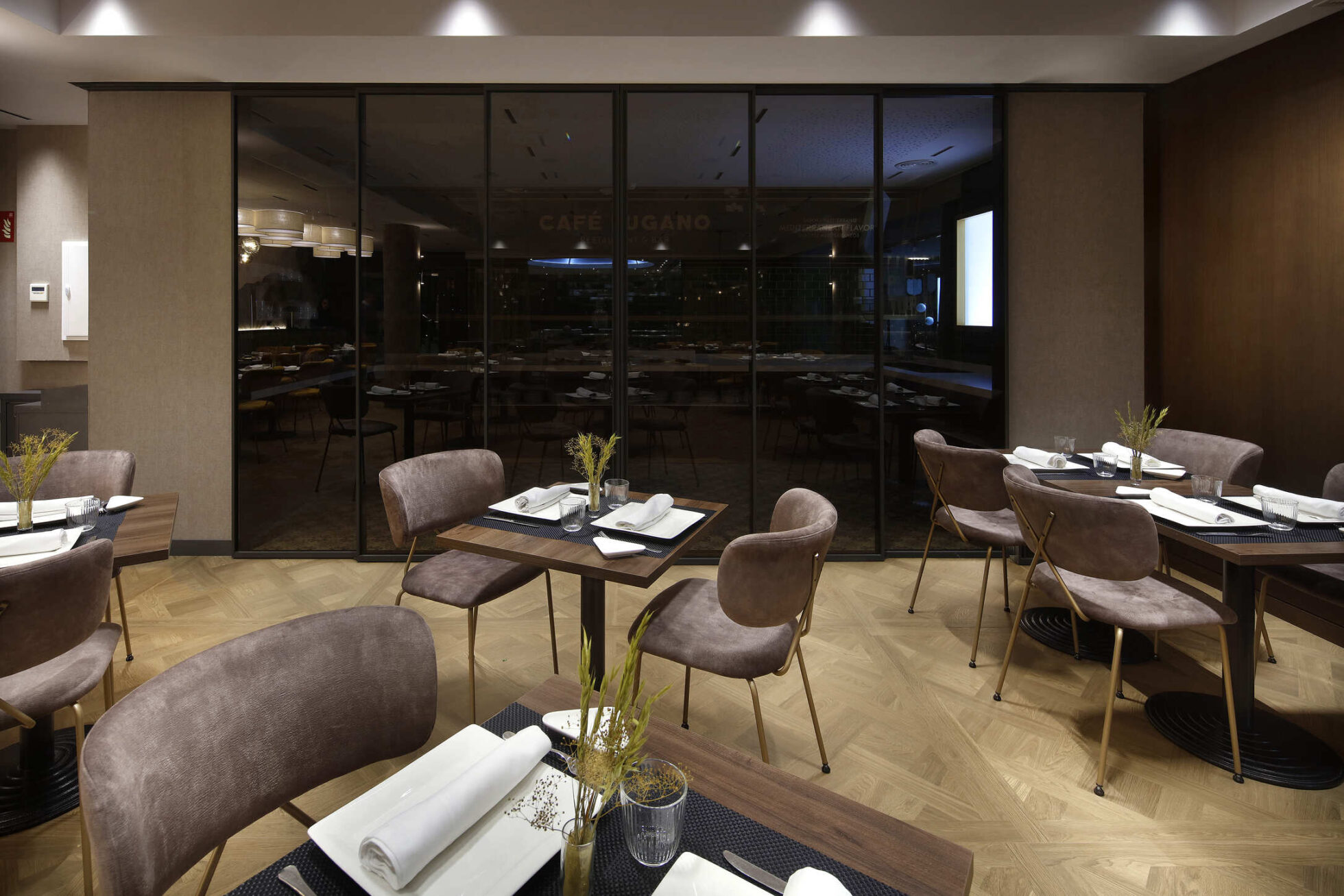 Caf� Lugano Hotel HCC ST Moritz - Barcelone, Espagne